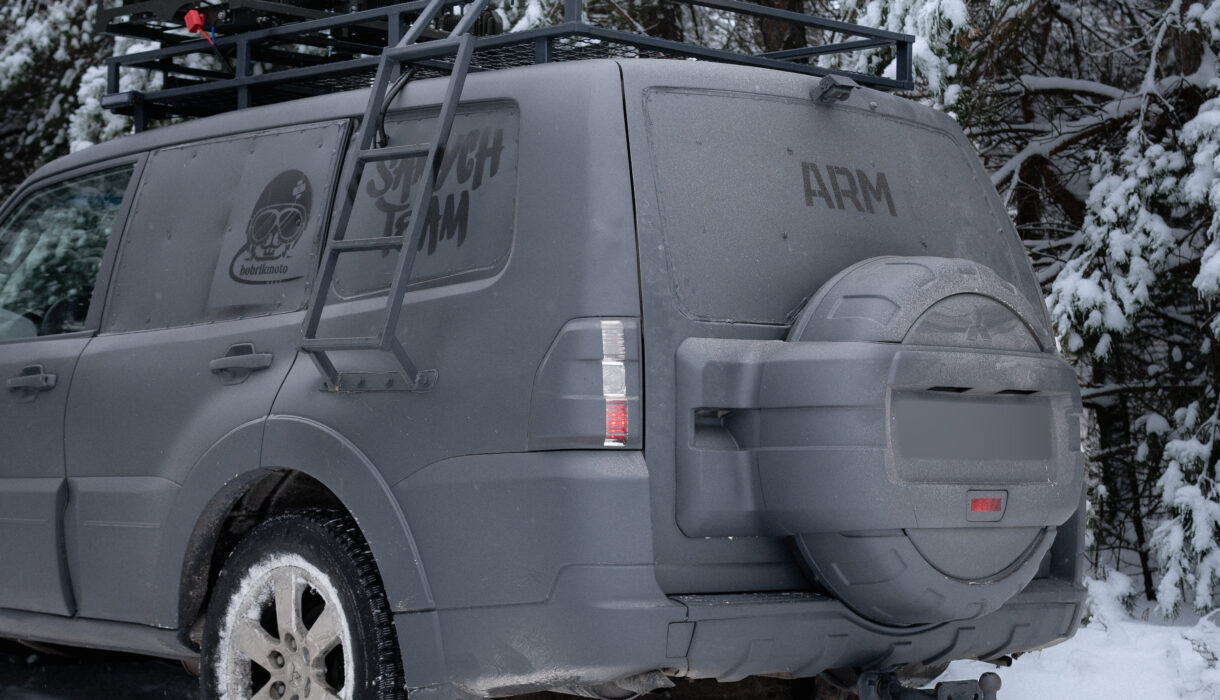 Кейсевак на базі Mitsubishi pajero драбина
