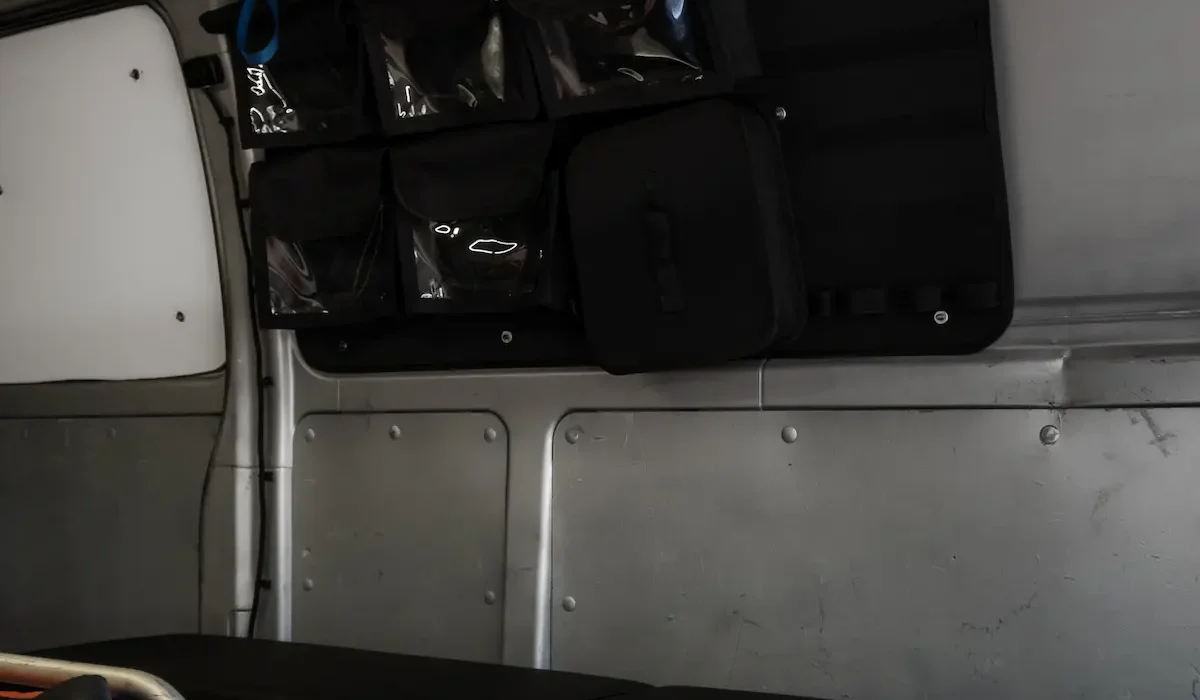 Toyota Hiace Molle