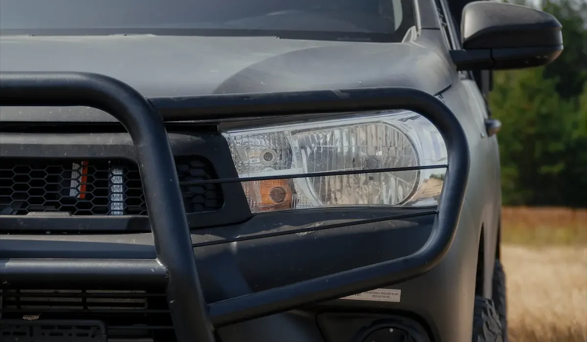 Броньований медичний пікап Toyota Hilux CASEVAC: зовнішній вигляд